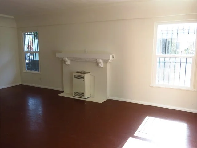 862 W 41st Street photo 4