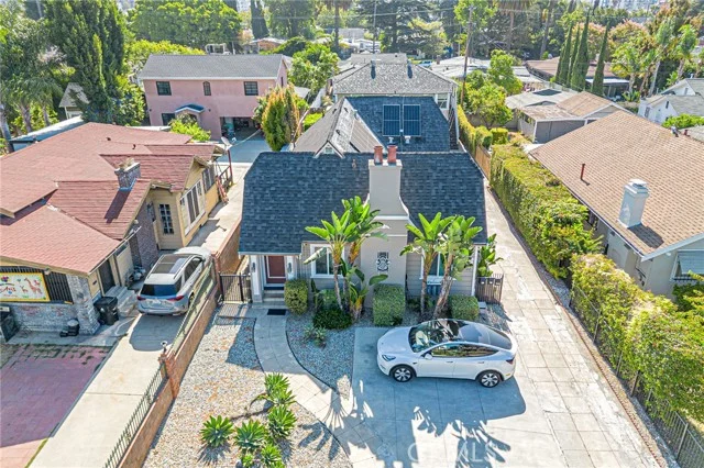 120 N HOBART Boulevard photo 4