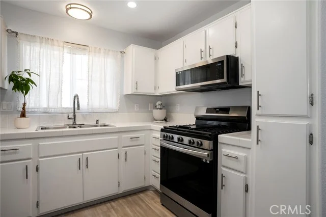 1061 Harbor Heights Dr. #G photo 4