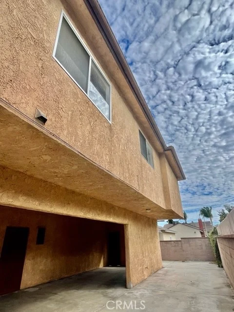1235 W 24th Street photo 4