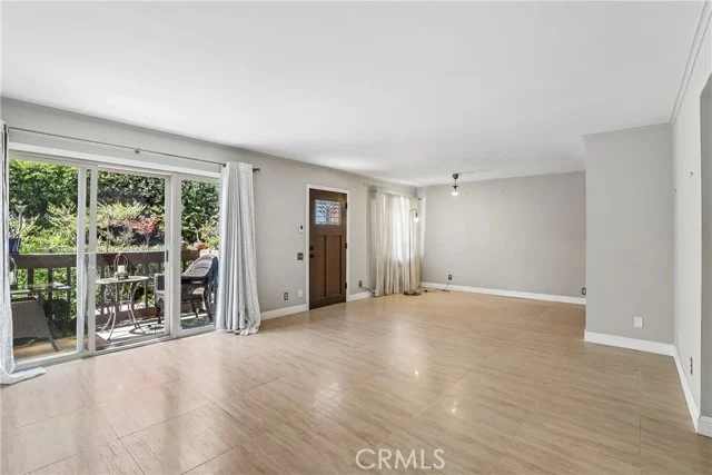 328 S Miraleste photo 4