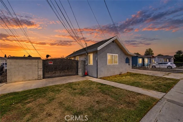 4125 Lennox photo 2