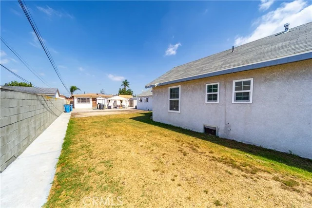 4125 Lennox photo 4