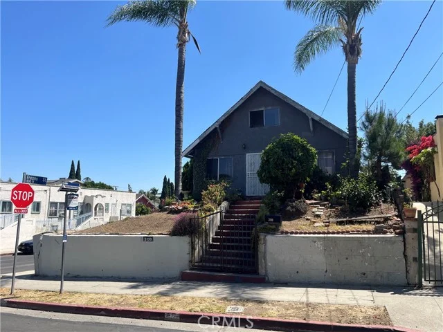 3190 Blanchard photo 2
