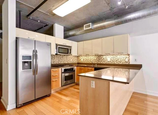 645 W 9th Street #436 photo 2