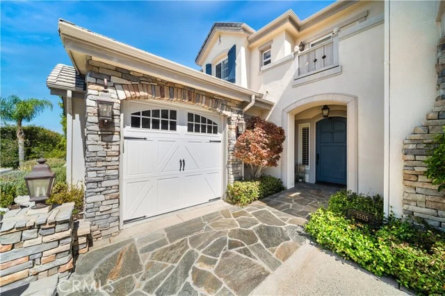 2505 Featherwood Street photo 4
