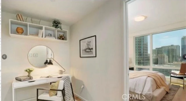 877 Francisco #707 photo 4