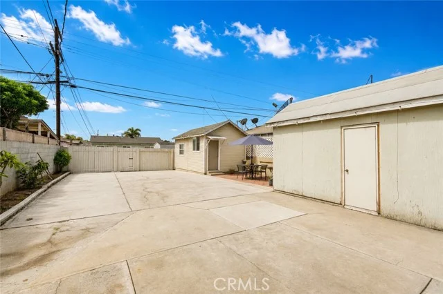 1206 E Cruces, Wilmington