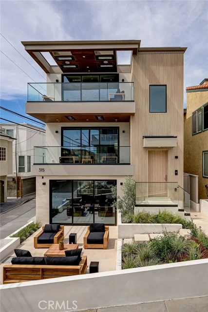315 25th, Manhattan Beach