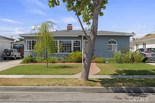 1759 W 244th photo 2