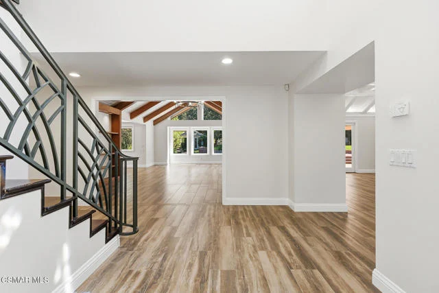 1719 Schoolhouse Circle photo 4