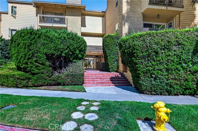 6151 Canterbury Drive #104 photo 3