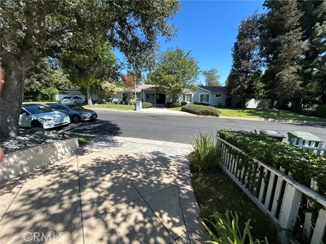 17229 Weddington photo 3