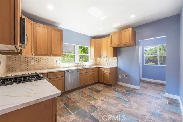 2041 W 29th Place photo 5