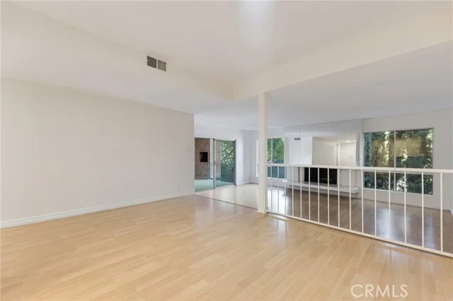 4807 Woodley Avenue #208 photo 4