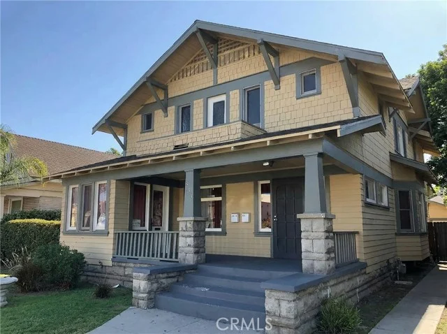 833 Cedar photo 2