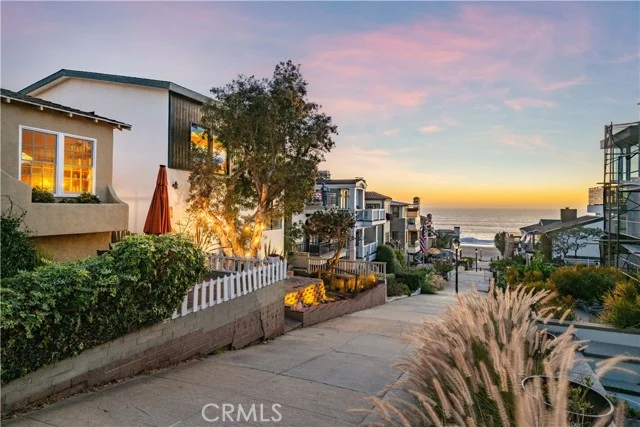 208 19th Street, Manhattan Beach