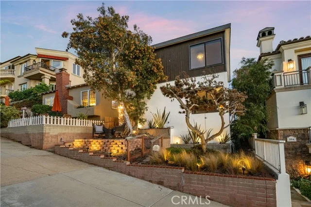 208 19th Street photo 3