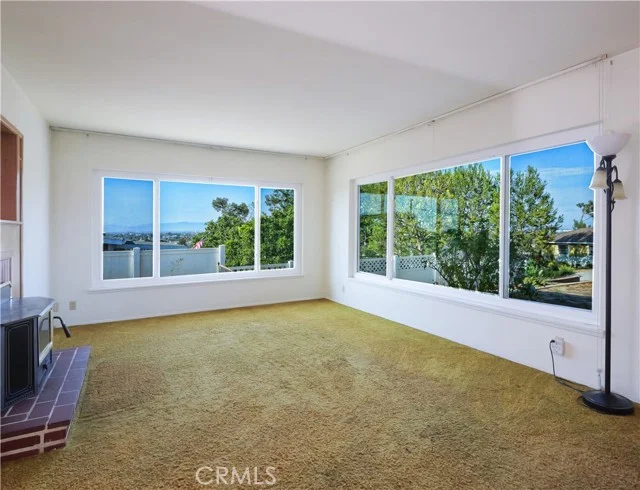 26227 Ozone Avenue photo 5