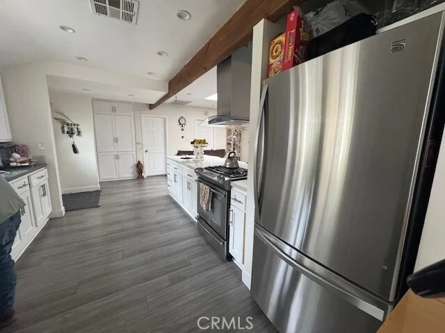 16654 Kelsloan Street photo 3