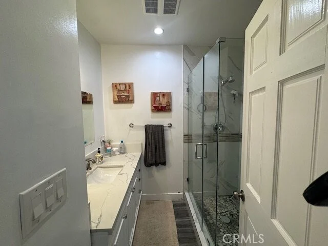 16654 Kelsloan Street photo 4