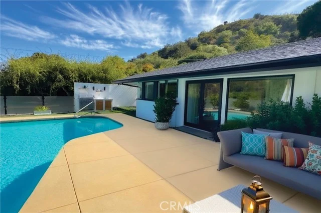 9621 Cedarbrook photo 4