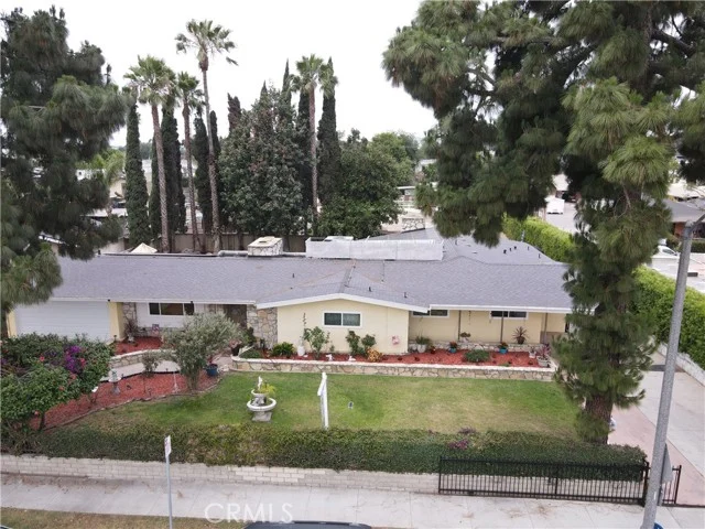 7015 N Atlantic Place photo 4