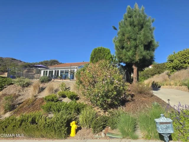 32458 Saddle Mountain Drive photo 2