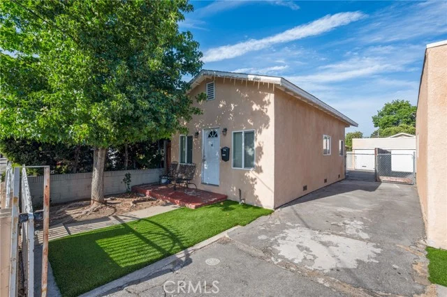 1320 N Neptune Avenue photo 5