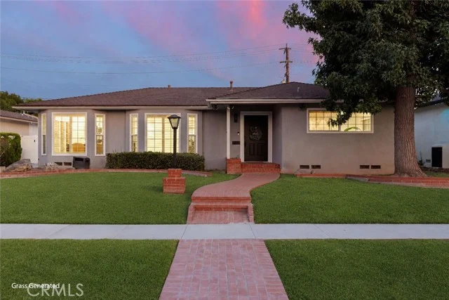 1066 E 45th Way photo 2
