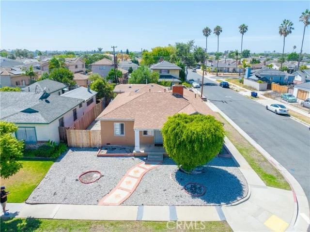15401 Faysmith, Gardena