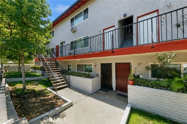 2208 Michigan Avenue photo 2