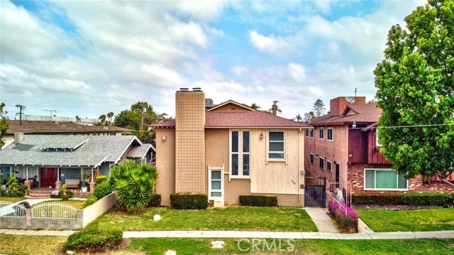 125 E Buckthorn photo 2