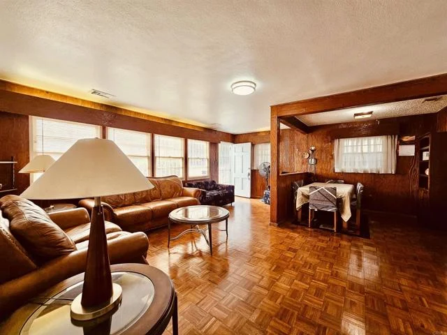 3333 Delta Avenue photo 3