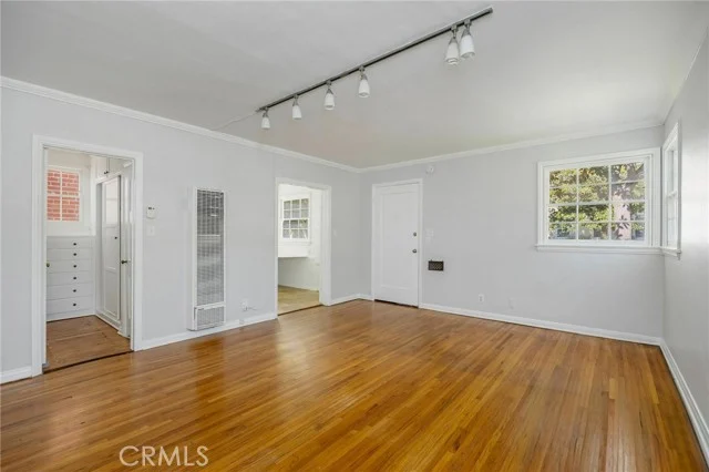 10372 Ashton Avenue photo 4