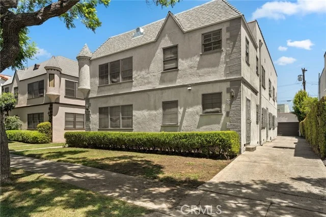 436 N Genesee photo 2