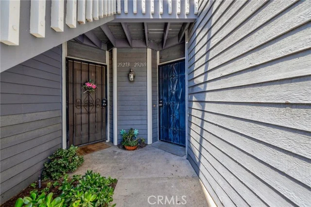 25269 Pine Creek Lane photo 4