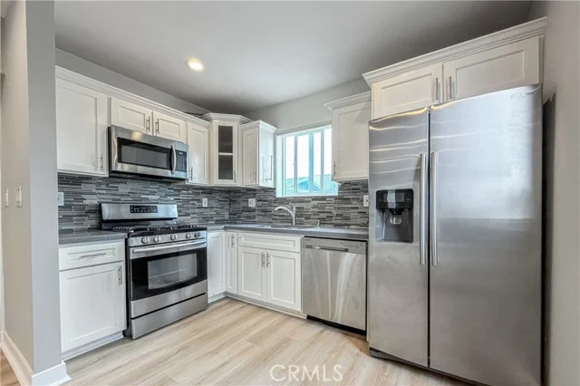 523 N St Andrews photo 4