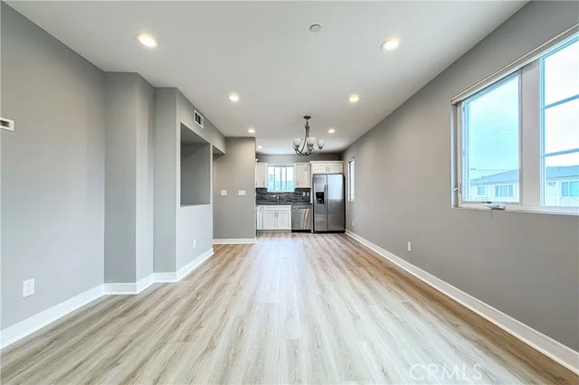 523 N St Andrews photo 5