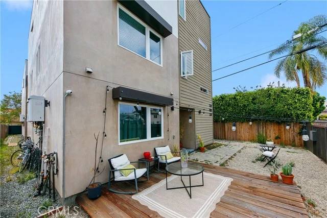 961 N St Andrews photo 3