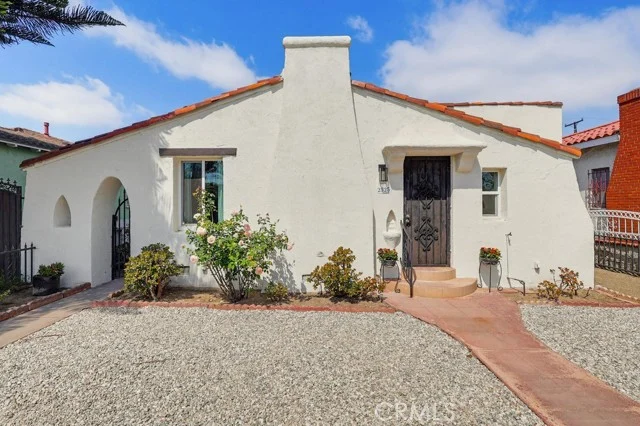 2525 Fashion Avenue, Long Beach