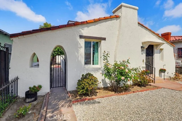 2525 Fashion Avenue photo 2