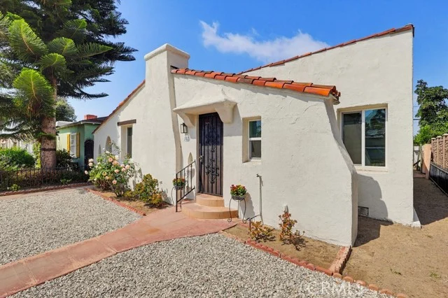 2525 Fashion Avenue photo 3