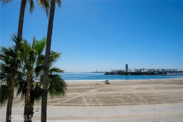 1200 E Ocean #42, Long Beach