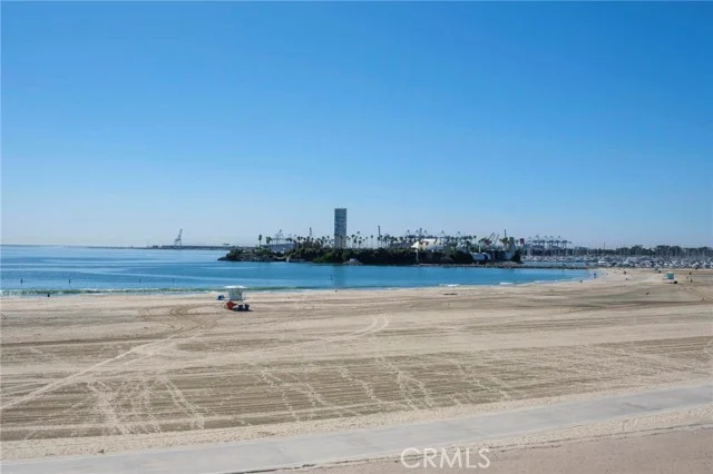 1200 E Ocean #42 photo 3