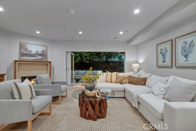 5354 Lewis photo 4