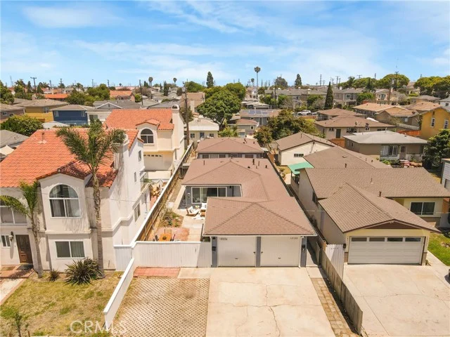 18508 Kingsdale Avenue photo 2