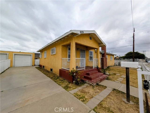 909 W Denni Street photo 5