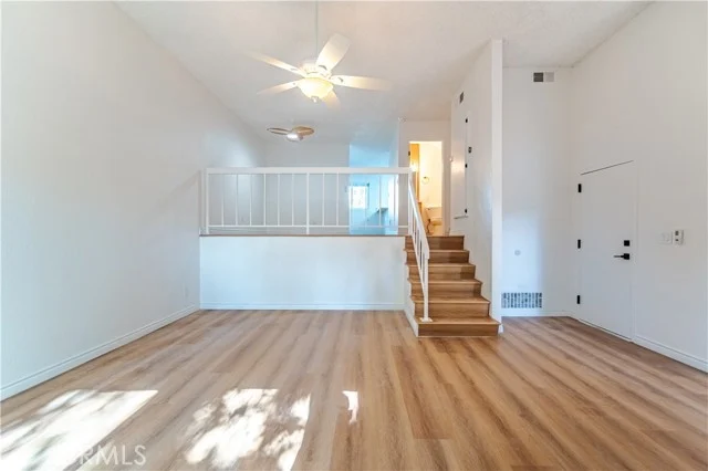 8851 Independence Avenue APT 33 photo 4