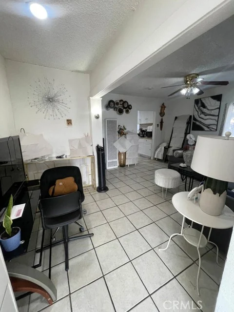 2215 Parkside photo 4